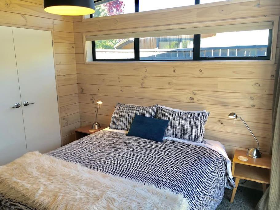 Modern Kowhai Cottage Wanaka Exterior foto
