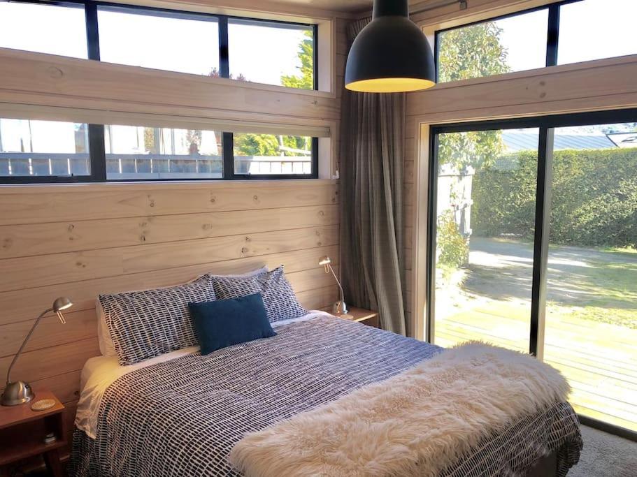 Modern Kowhai Cottage Wanaka Exterior foto